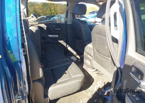 2017 Chevrolet Silverado 1500 2Lt z USA, uszkodzony, nr VIN 3GCUKREC8HG518951